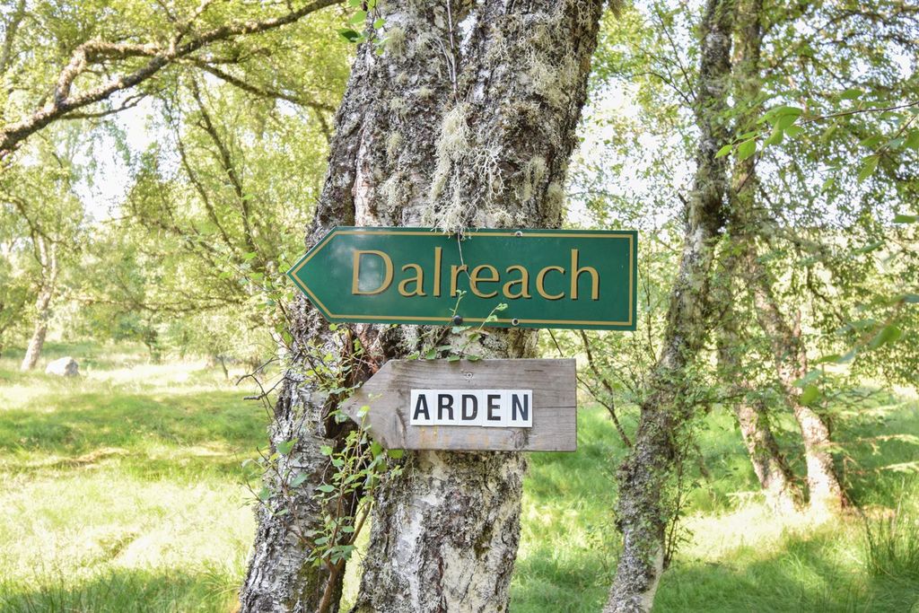 Property photo 2 of 36 Dalreach