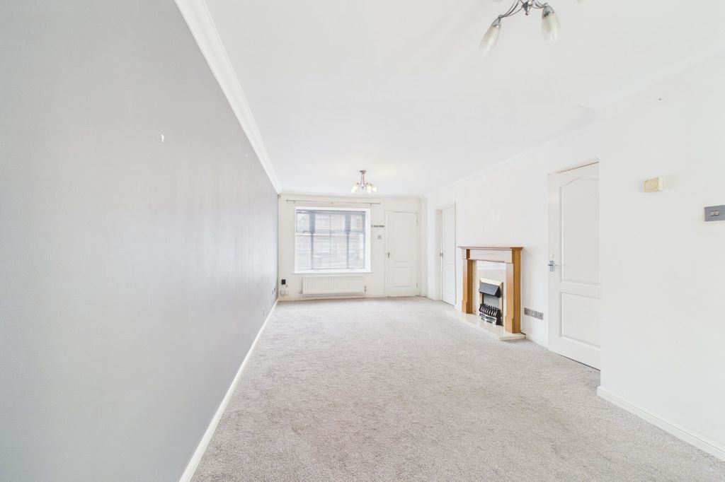 Property photo 2 of 10 Picture No. 03