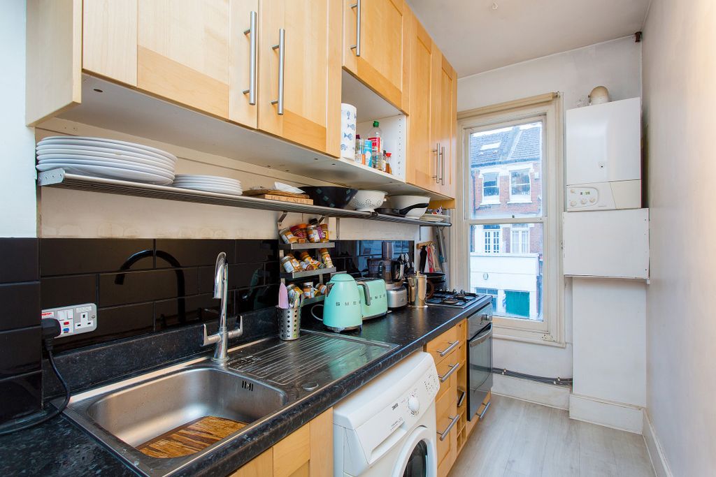 Property photo 2 of 6 2