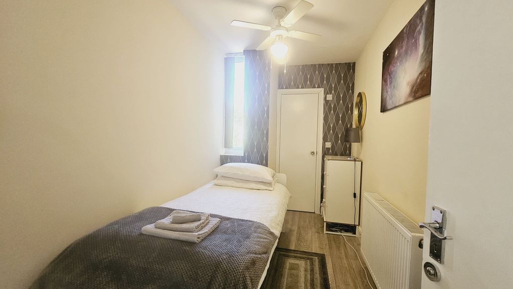 Property photo 1 of 44