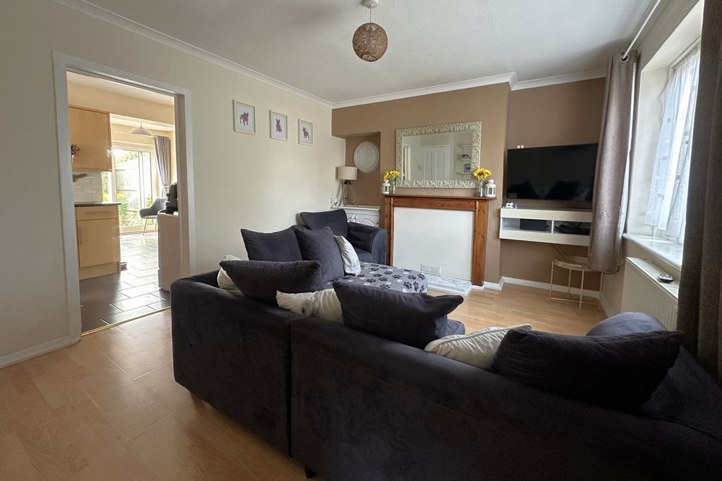 Property photo 2 of 11 Photo 9