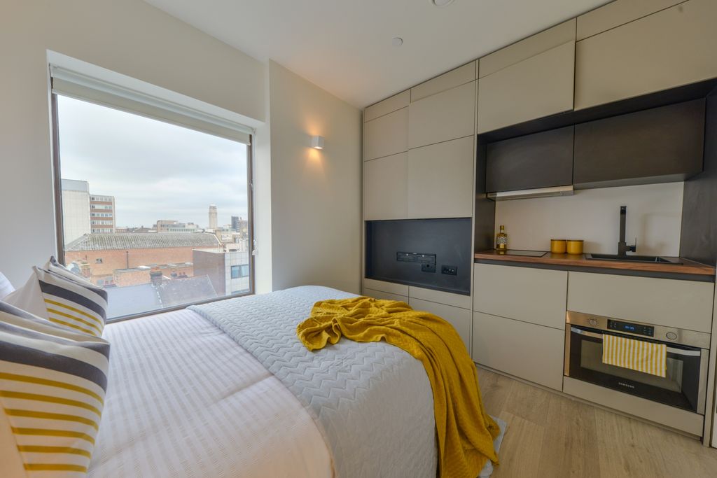 Property photo 1 of 16 Photo 10