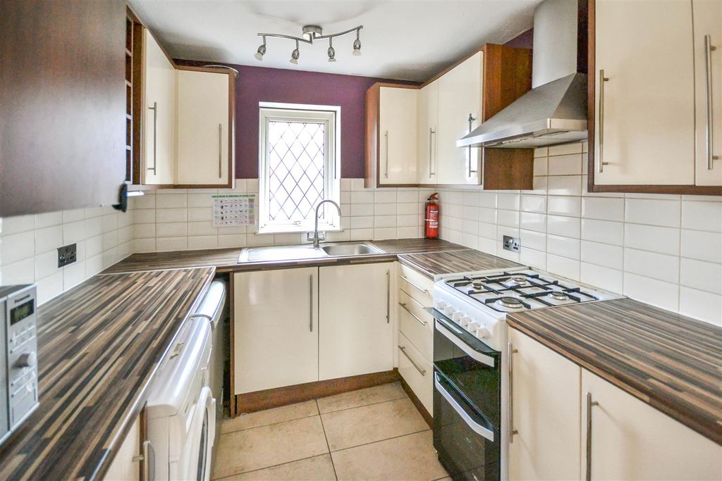 Property photo 1 of 13 Kitchen