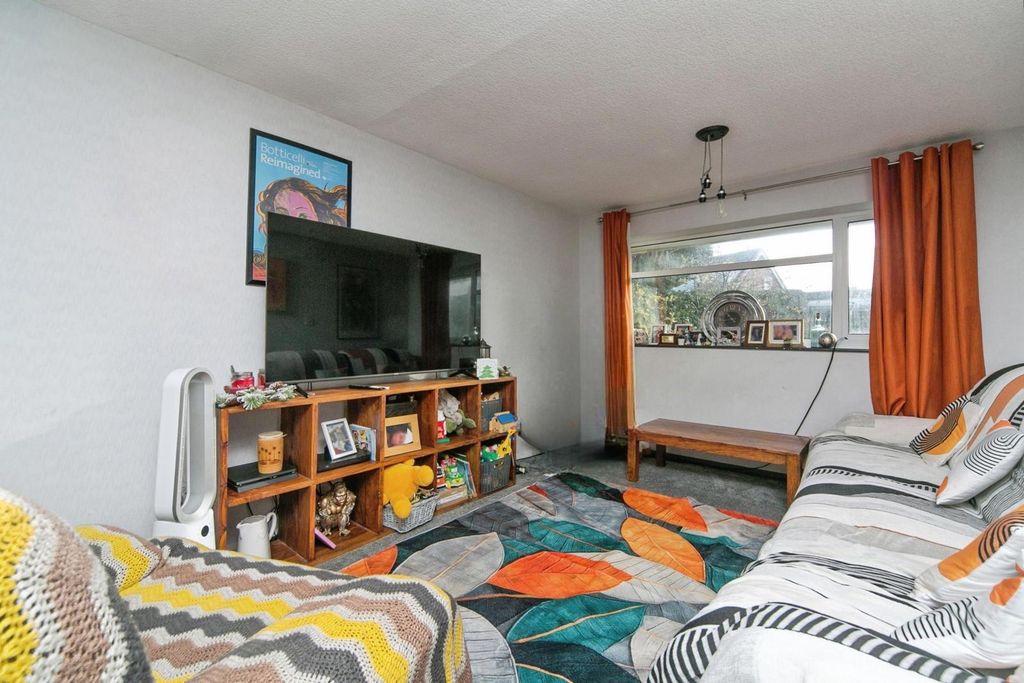 Property photo 2 of 13 Pbox-Img.Jpg