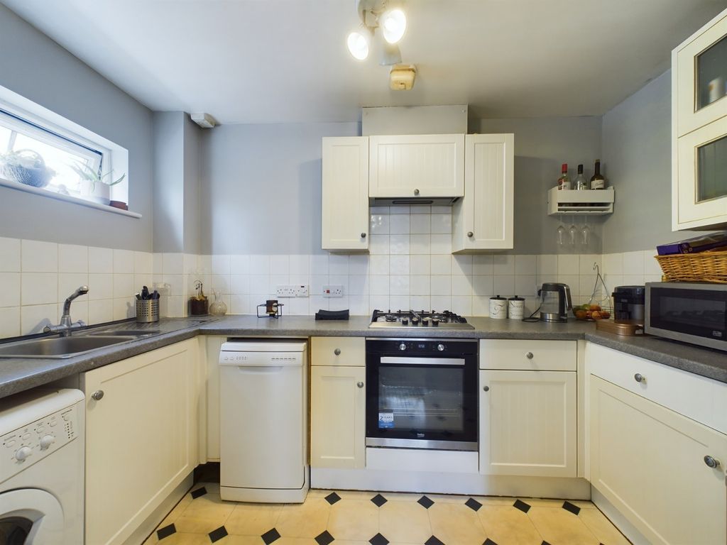 Property photo 3 of 9 Picture No. 21