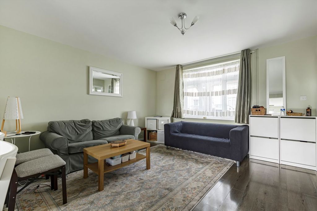 Property photo 3 of 8