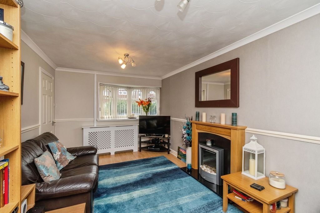 Property photo 2 of 20 Pbox-Img.Jpg