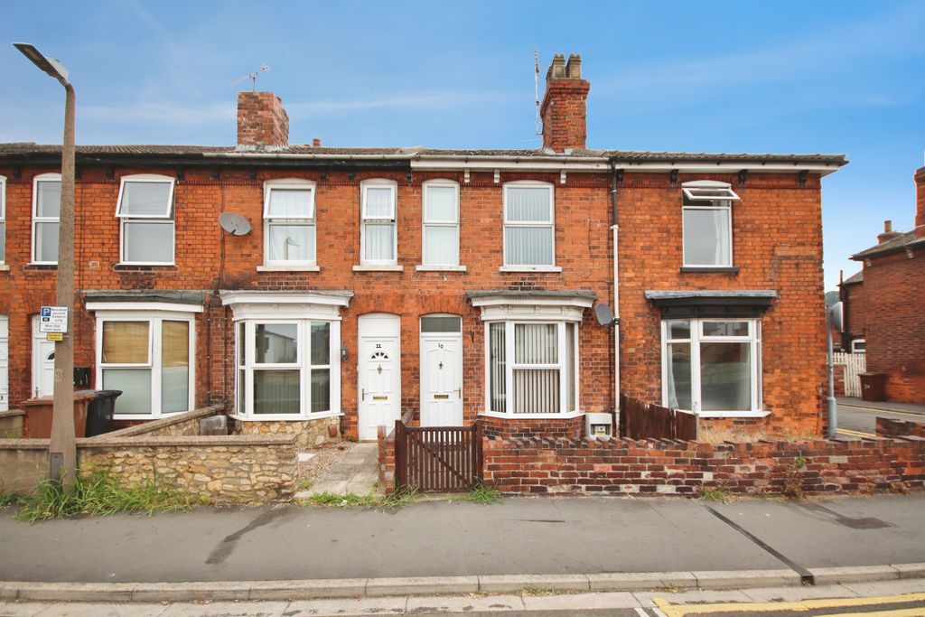 Property photo 1 of 11