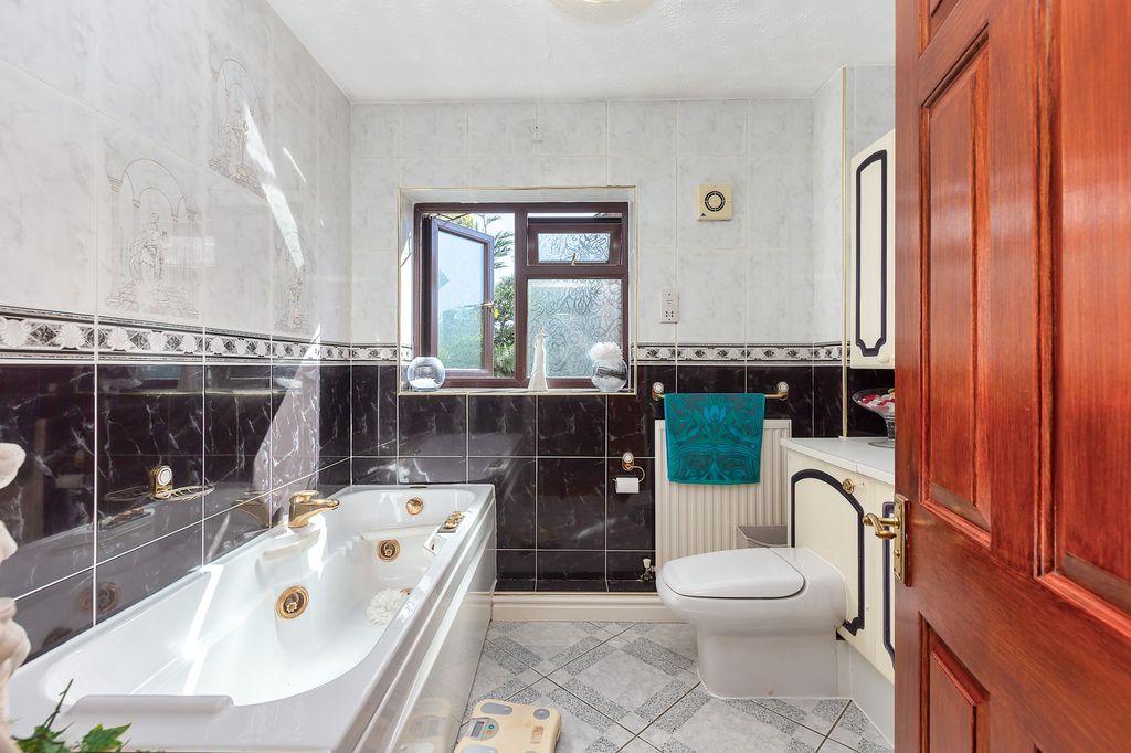 Additional image 23 of 5 bed detached house for saleFulwood, Preston PR2