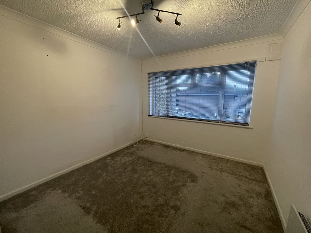 Property photo 1 of 6 2 Bedroom Maisonette For Rent