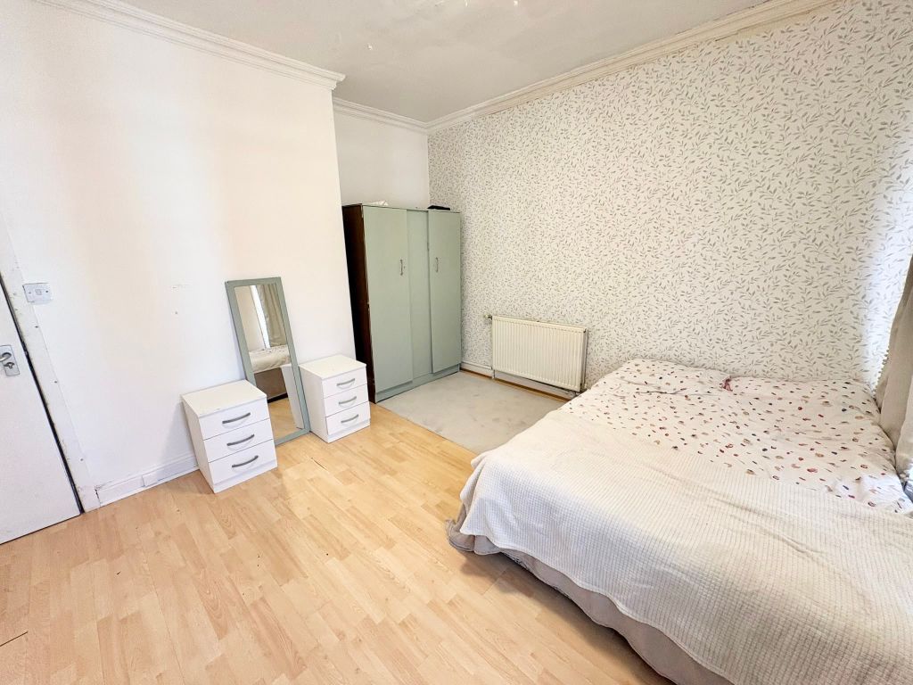 Property photo 2 of 3