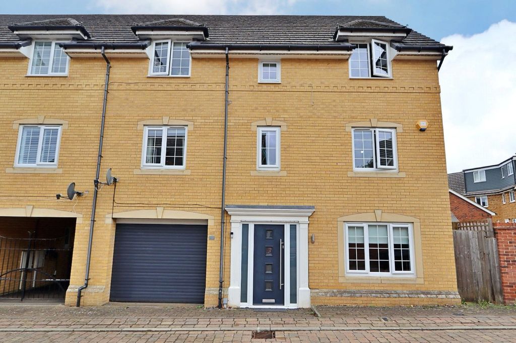 Property photo 1 of 19 Picture No. 04