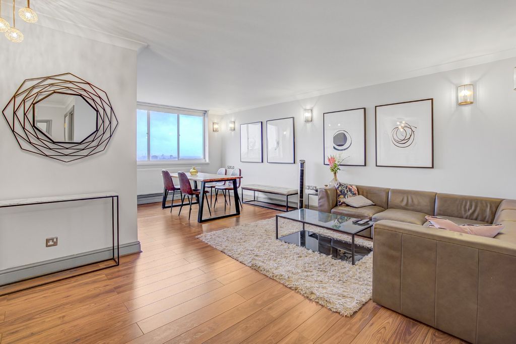 Property photo 1 of 11 Picture No. 19