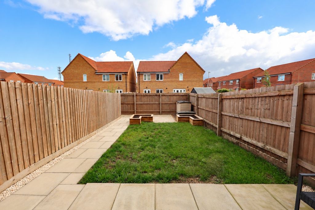 Property photo 3 of 20 6105752