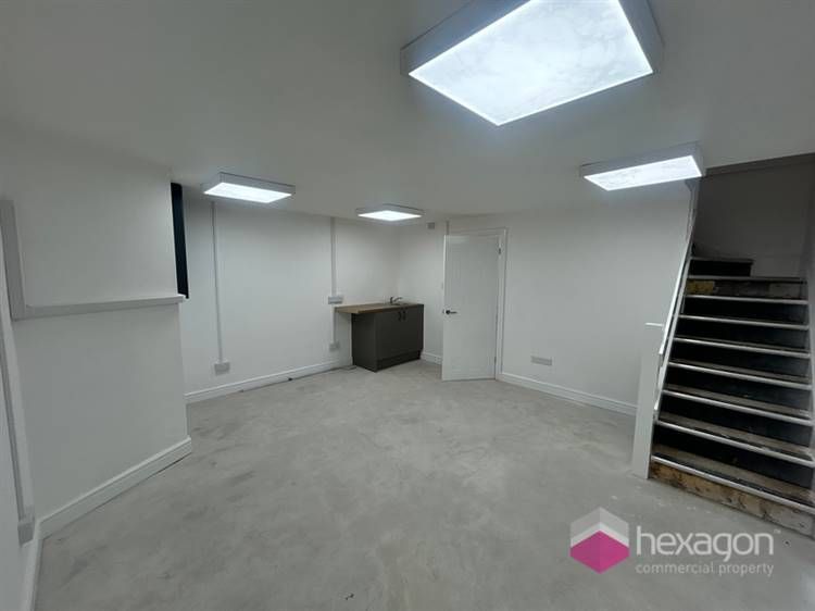 Property photo 3 of 4