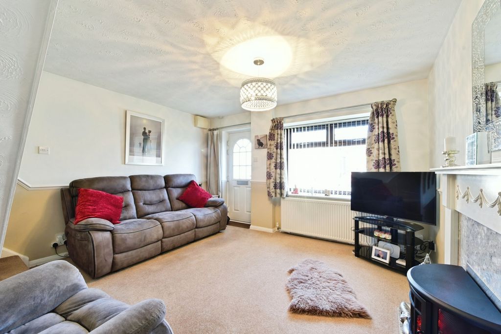 Property photo 3 of 17 Pbox-Img.Jpg