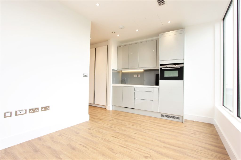 Property photo 3 of 20