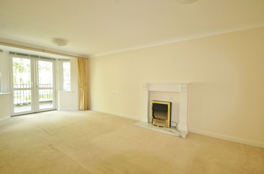 Property photo 3 of 13