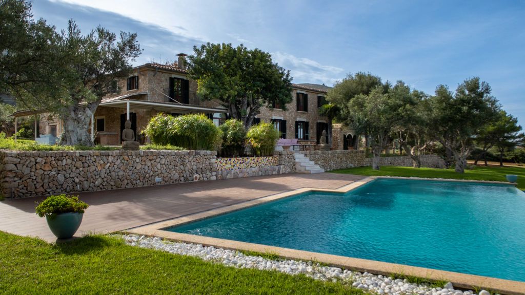 Property photo 1 of 39 001.Jpg