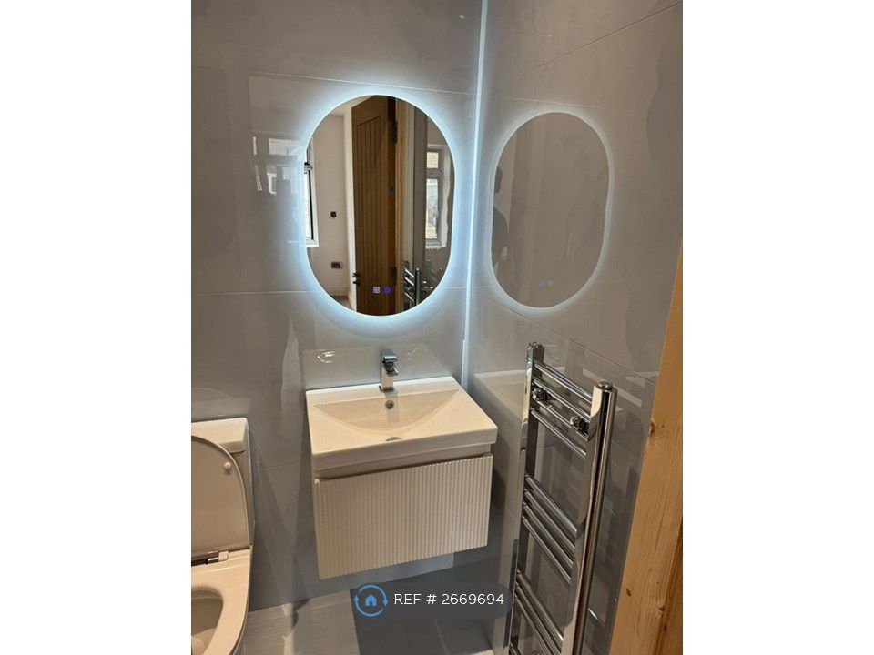 Property photo 3 of 3