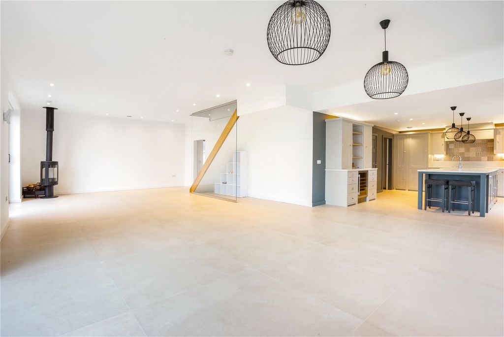 Property photo 3 of 19 Reception Room