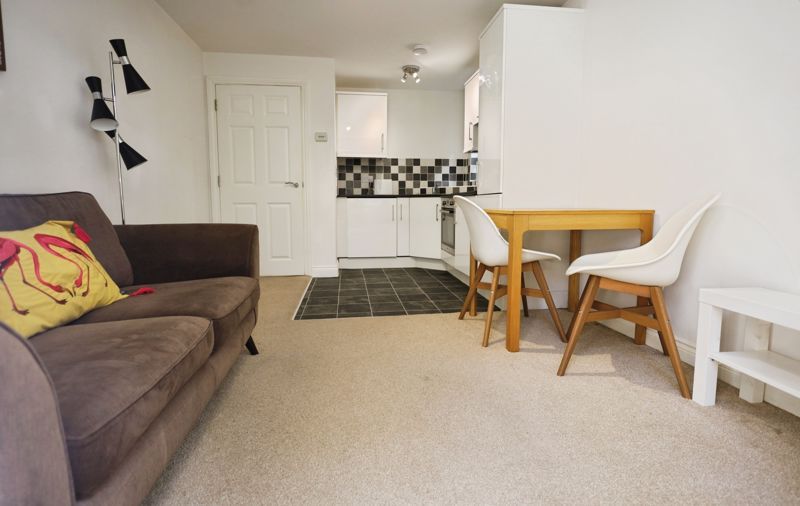 Property photo 3 of 8 Photo 14