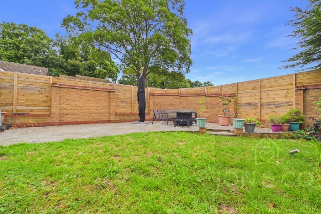 Property photo 2 of 21