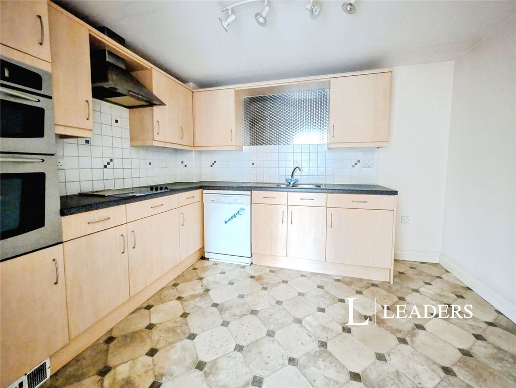Property photo 3 of 13 Picture No. 16