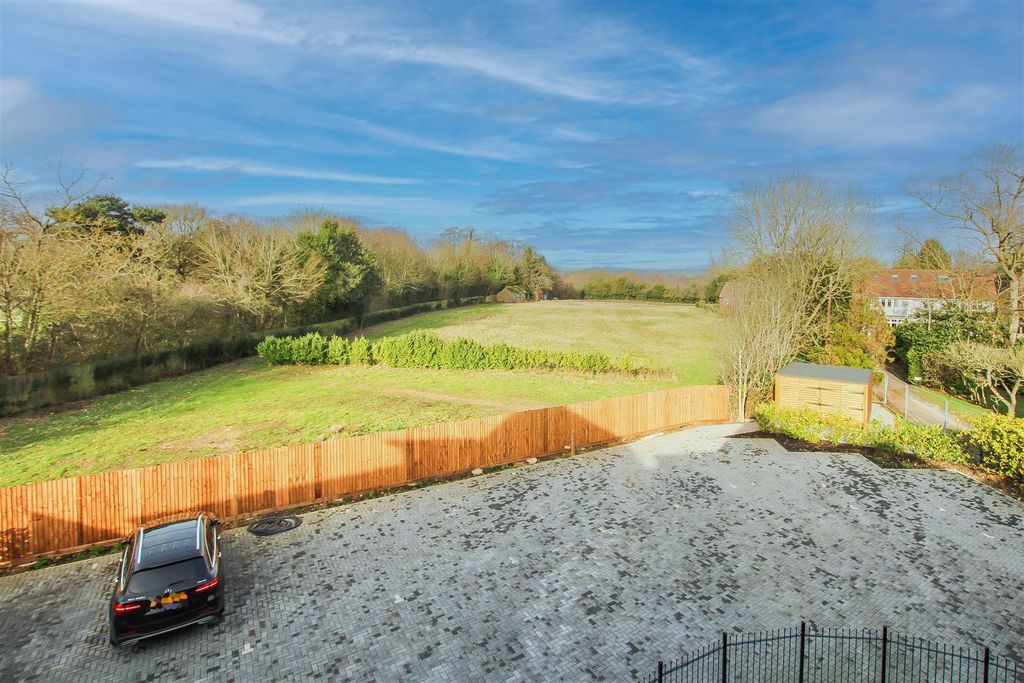 Property photo 3 of 15 2.Png