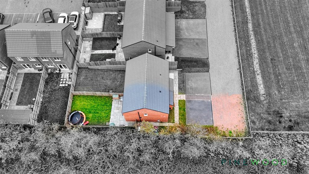 Property photo 2 of 29 Aerial