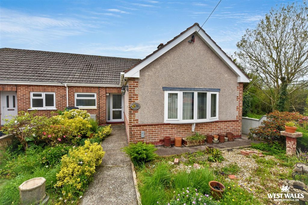 Property photo 1 of 16 5 (2).Jpg