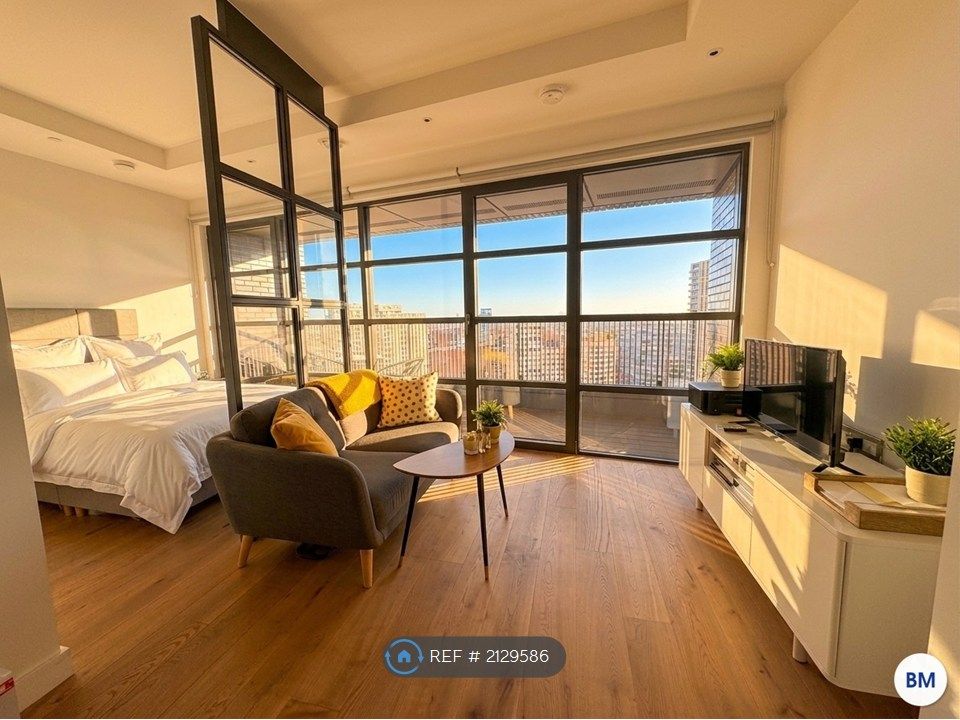 Property photo 1 of 10 Bedroom And Reception Room