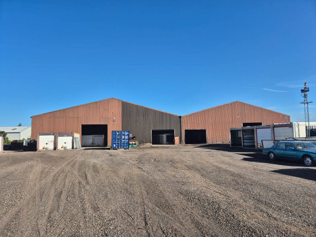 Property photo 3 of 7 Photo 6