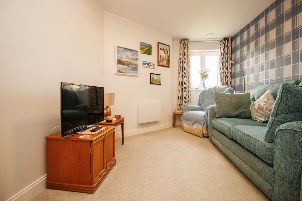 Additional image 6 of 2 bed flat for saleBrigg Court, Chantry Gardens, Filey YO14
