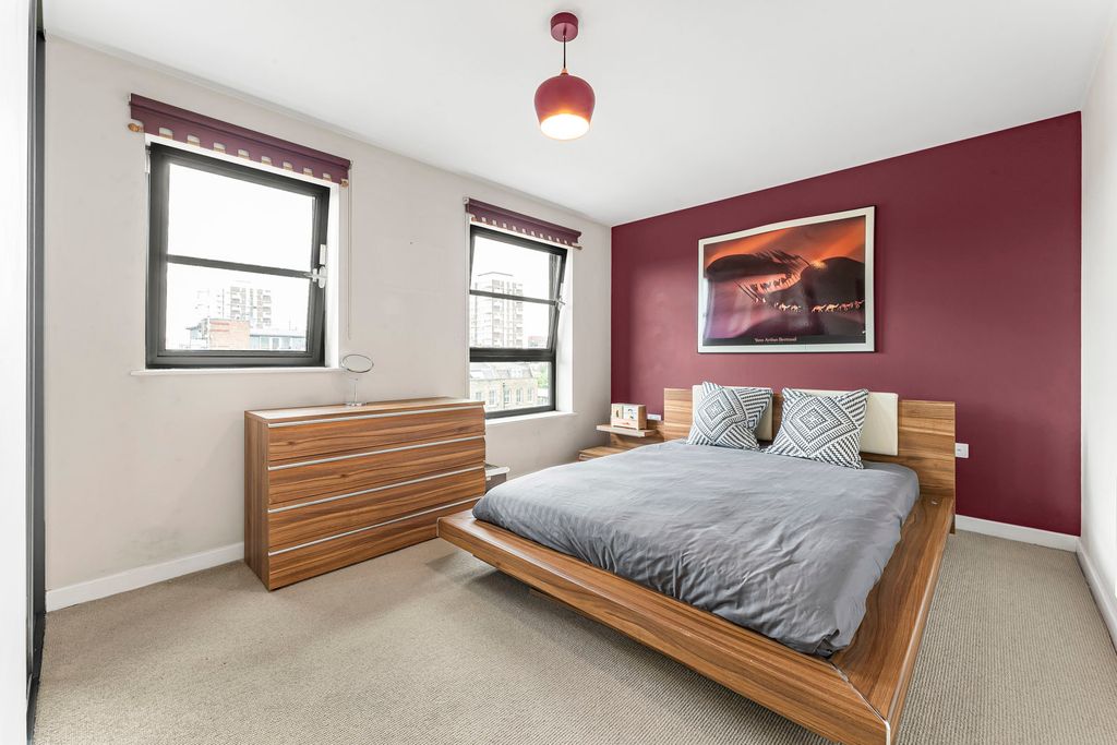 Property photo 3 of 15 Bedroom