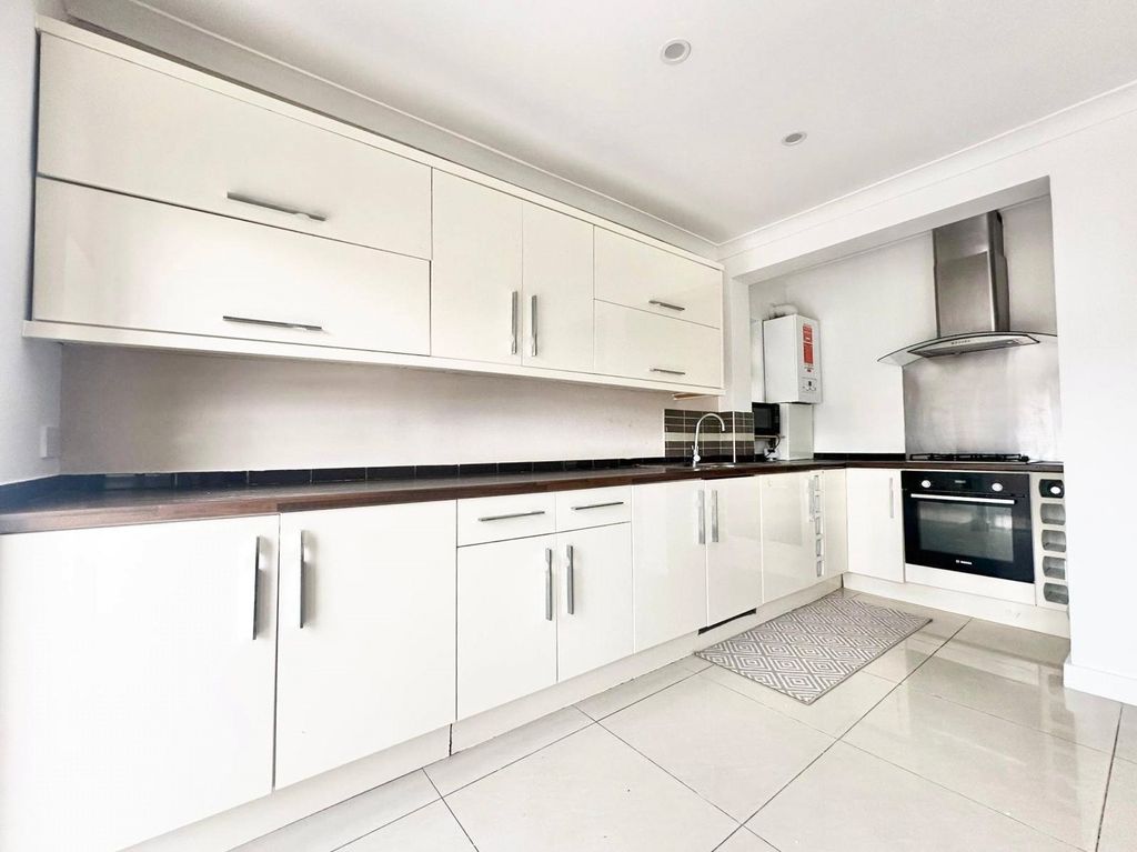 Property photo 3 of 17 Picture No. 40