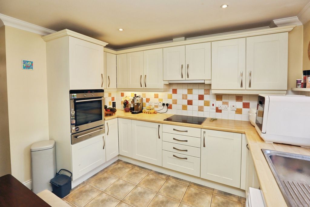 Property photo 2 of 11 Pbox-Img.Jpg