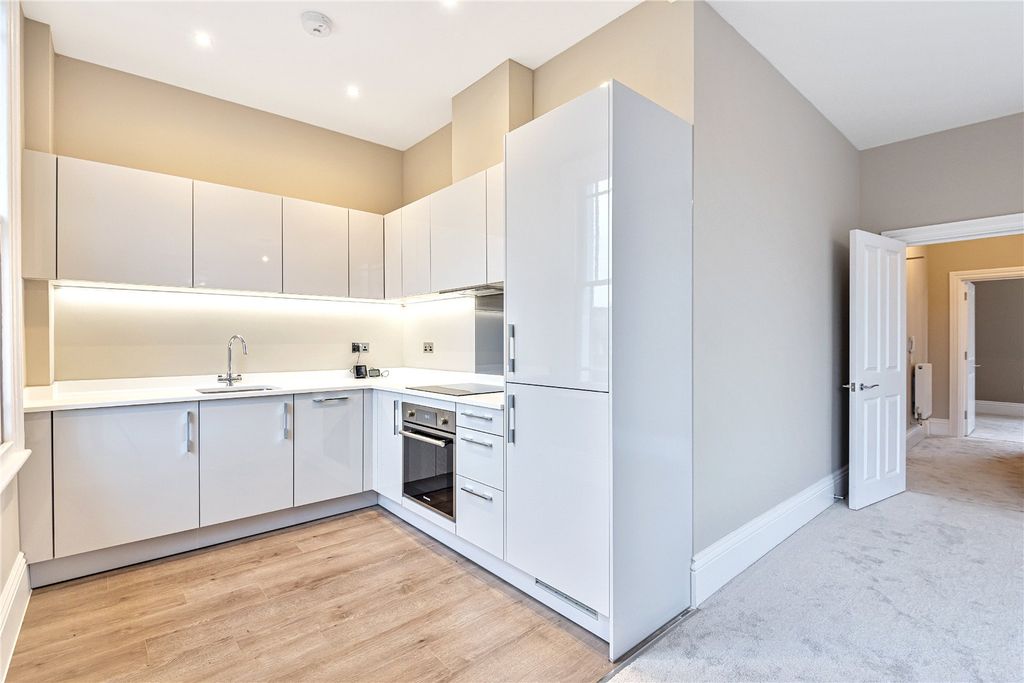 Property photo 3 of 6 Picture No. 13