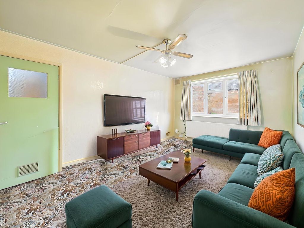 Property photo 2 of 15 Lounge (Virtually Furnished)