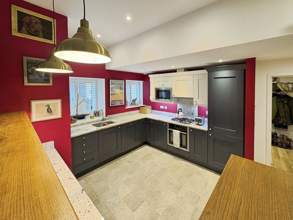 Property photo 2 of 32 A26d91c4-13