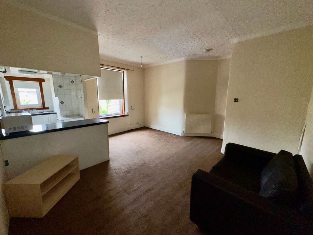 Property photo 3 of 4