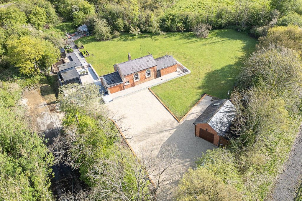 Property photo 2 of 39 Providence Chapel-10.Jpg