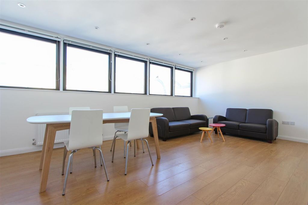 Property photo 1 of 13 Img_1812.Jpg