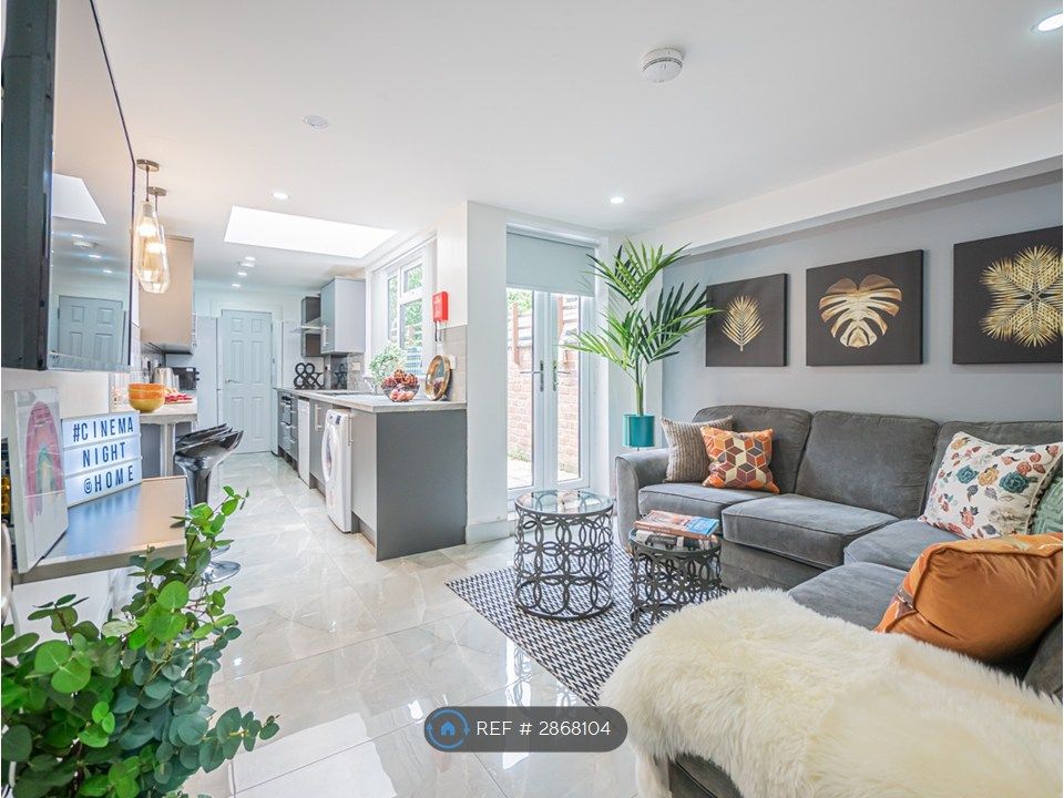 Property photo 1 of 7 Communal Area