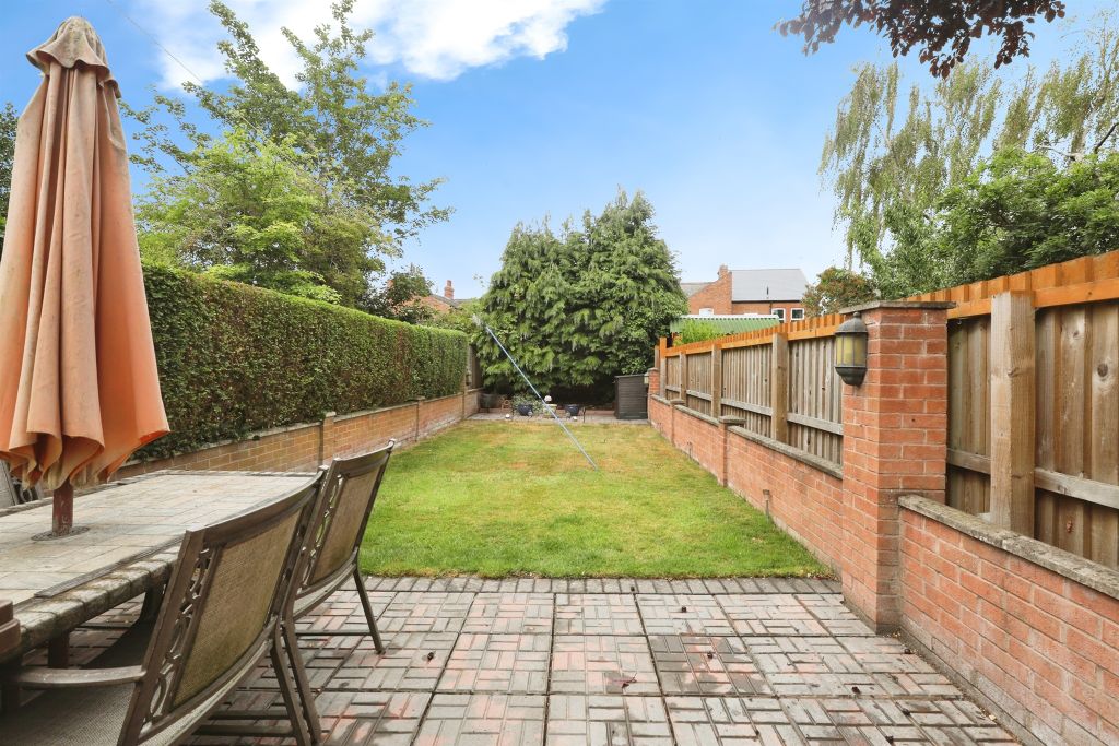 Property photo 2 of 16