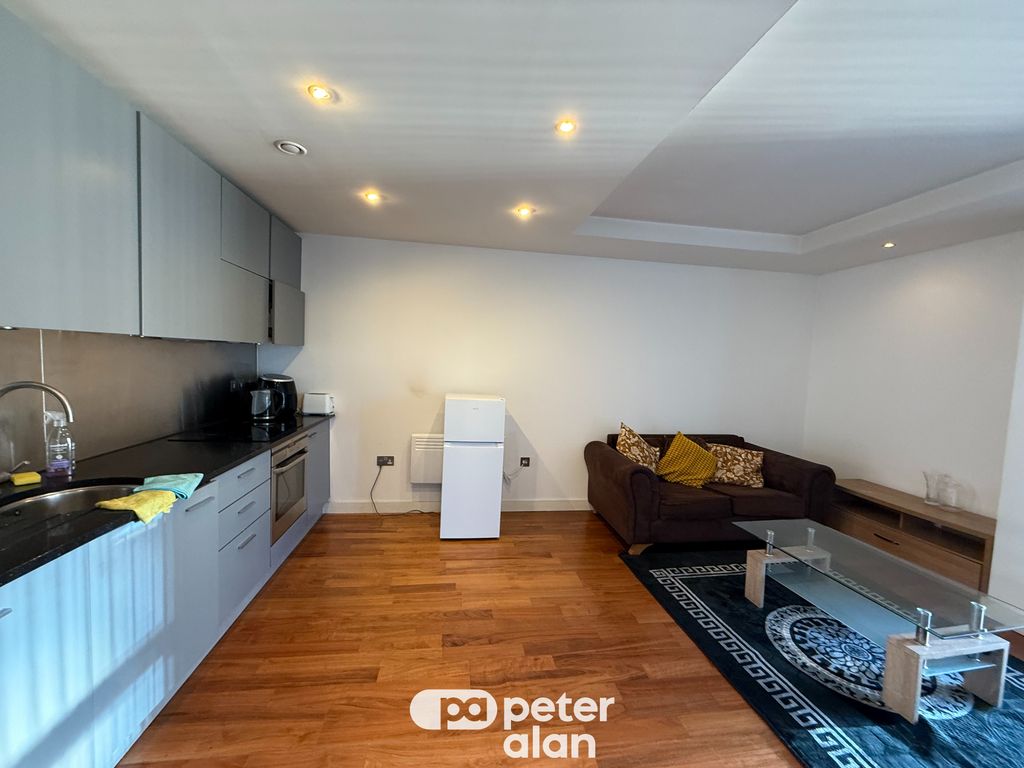 Property photo 2 of 6 Front