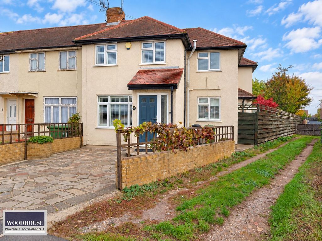 Property photo 1 of 32