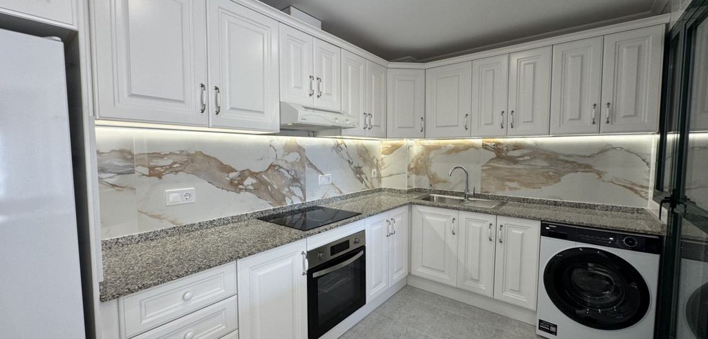 Property photo 2 of 30