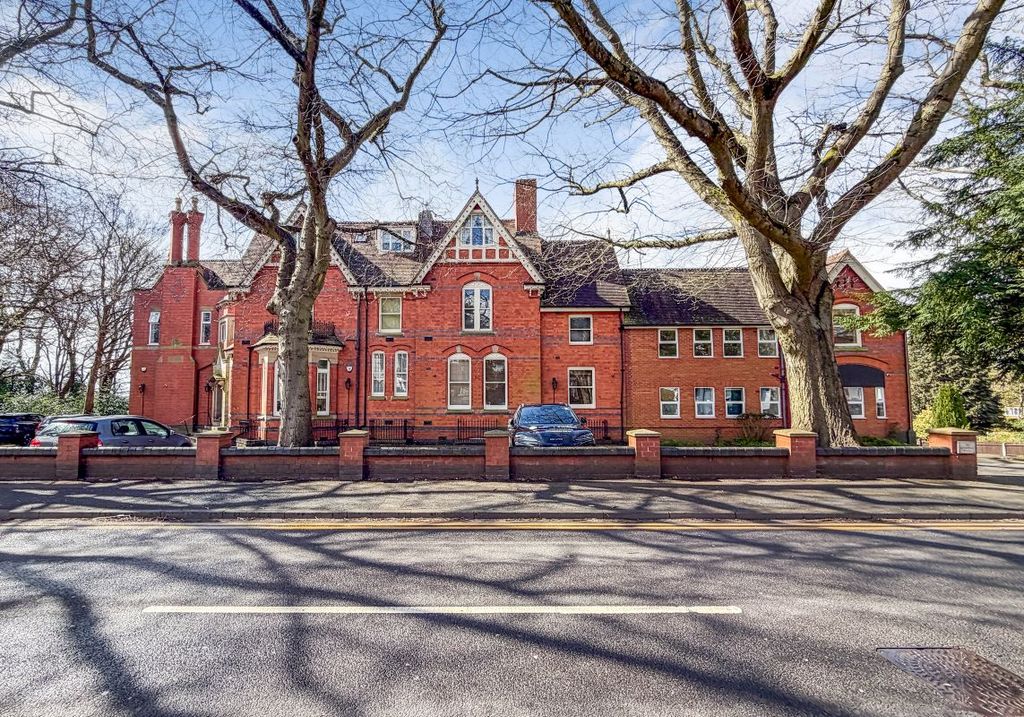 Property photo 1 of 3