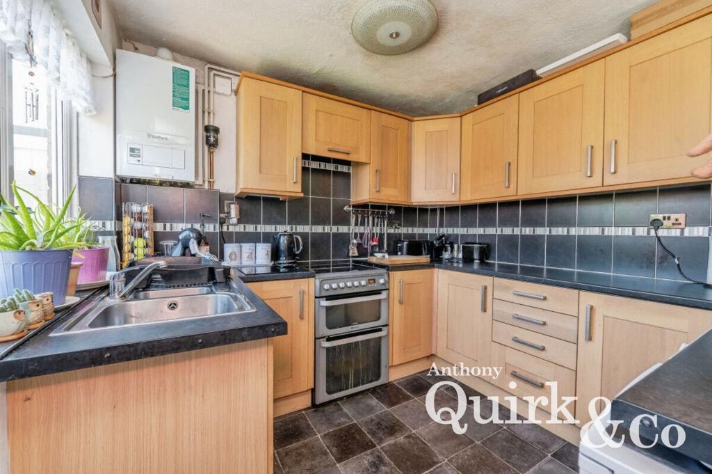 Property photo 3 of 15